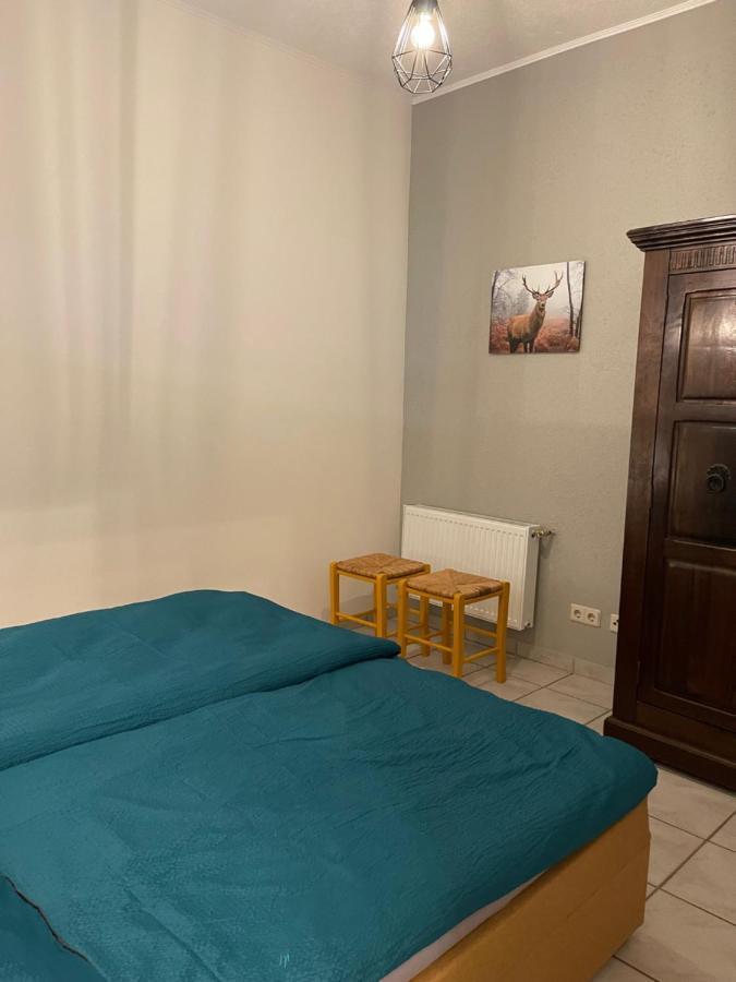 Mitten In Der Natur : Ferienwohnung Mit 3 Schlafzimmern, Neu Eingerichtet Neu Gaarz Экстерьер фото